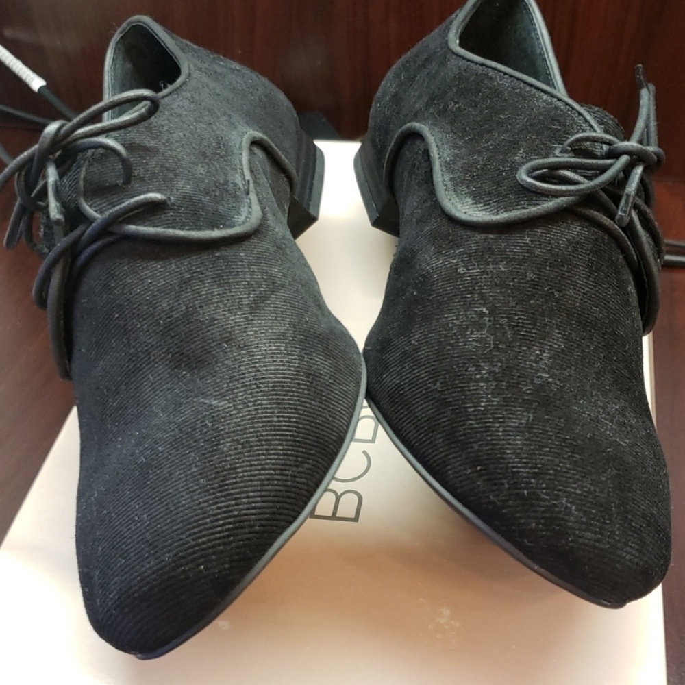 BCBGeneration Oxford Shoes Size 8.5